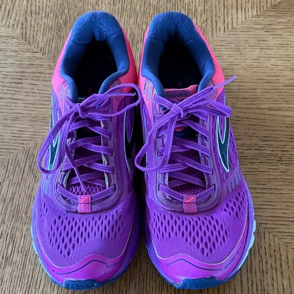 Women’s Brooks Ghost 9 size 10 - Picture 7 of 16